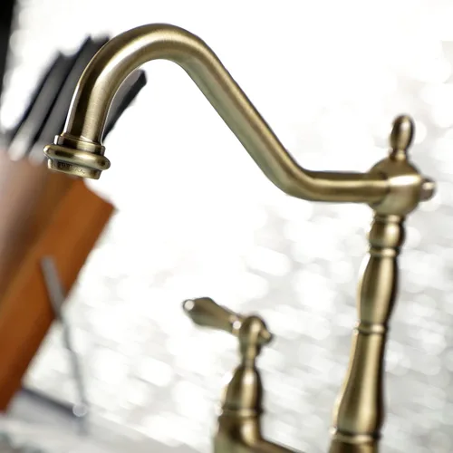 Vista 13 de Kingston Brass KS1273ALBS Heritage - Grifo de puente de cocina de 8 pulgadas con rociador de latón, latón antiguo