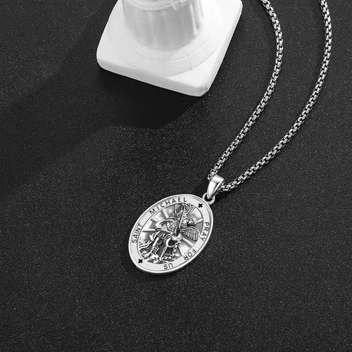 Vista 2 de DOTBJ Collar de plata de ley 925amuleto con medalla de San Valentín, regalos de Navidad para hombres y mujeres