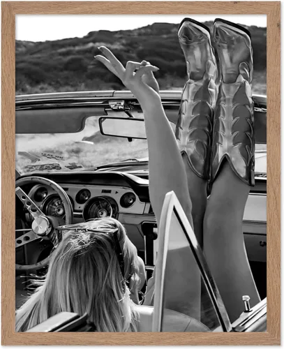 Vista 47 de Póster de arte de moda de Poster Master - Mujer en impresión de auto clásico - Arte en blanco y negro - Arte fotográfico - Arte de autos - Arte