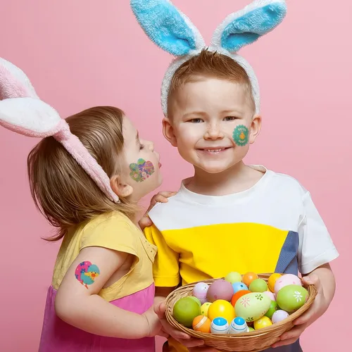 Vista 5 de ArtCreativity Rellenos clásicos de cesta de Pascua para niños, calcomanías temporales de tatuajes, rellenos de huevos, golosinas, juguetes