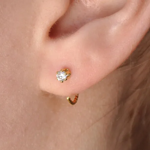 Vista 10 de Half Huggie Birthstone Gold Hoop Earrings for Women Tiny Cartilage Stud Piercing Earring Hypoallergenic Earring Screw Back Dainty Hug