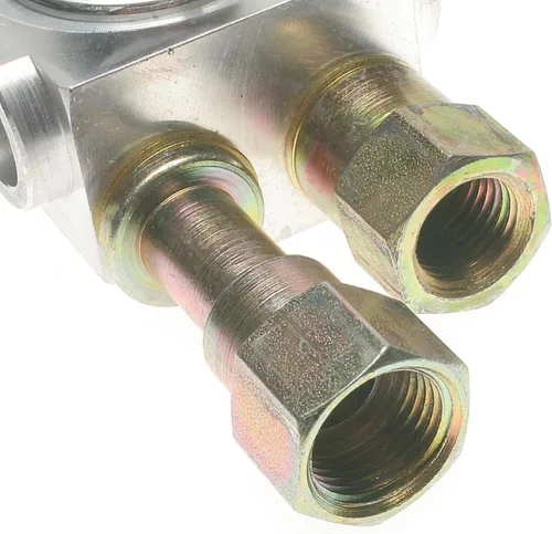 Vista 3 de ACDelco Regulador de presión de inyección de combustible profesional 217-3054