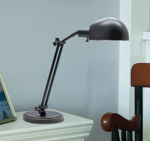 Vista 2 de House of Troy Lighting AD450-AB House of Troy Addison - Lámpara de escritorio ajustable 1LT, acabado de latón antiguo, 24 x 8 x 16.25 pulgadas