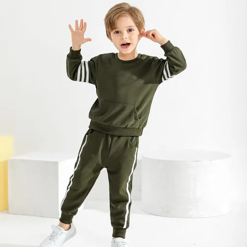 Vista 3 de Conjunto de ropa de otoño para niño pequeño, sudadera con cuello redondo y pantalones a rayas