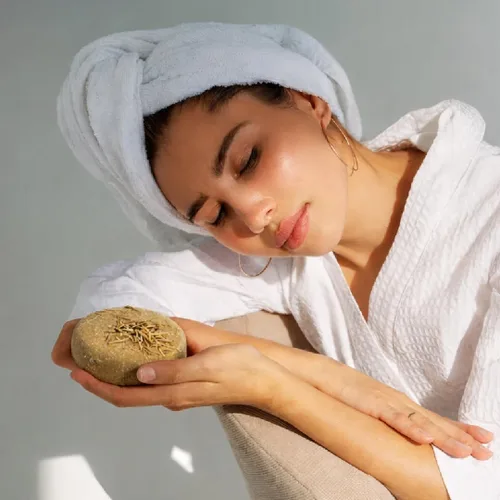 Vista 5 de Marbela Cosmetics - Barra de Champú con Raíz de Maca - 3 oz