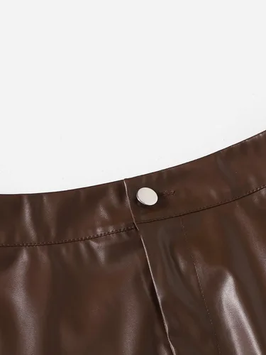 Vista 3 de Floerns Pantalones cortos ajustados de piel sintética de cintura alta para mujer