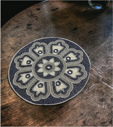 Vista 2 de Manteles individuales con cuentas para mesa de comedor de 13 pulgadas de diámetro, combo tono carbón, manteles individuales redondos con cuentas