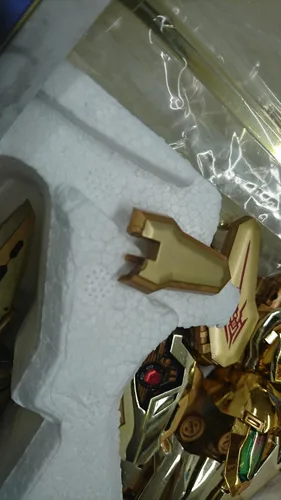 Vista 2 de Tamashii Exclusivo Acuario Chogokin DX - Versión Oro