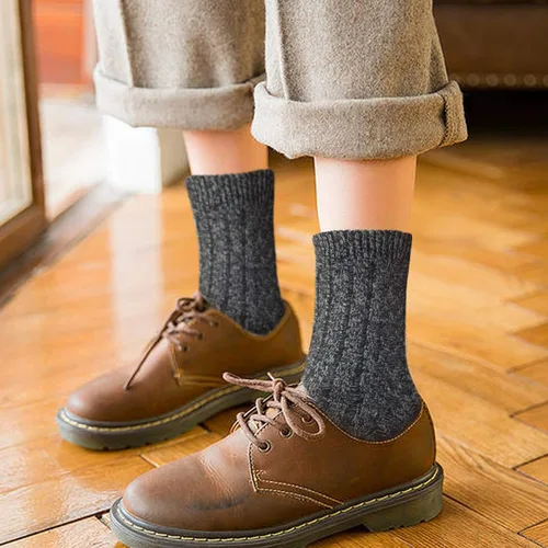 Vista 6 de Paquete de 5 pares de calcetines de invierno para mujer, calcetines deportivos de lana en tejido de punto grueso, suaves y cálidos, estilo clásico e