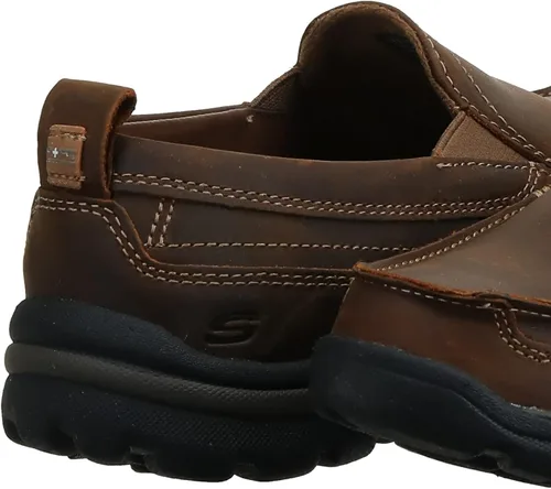 Vista 8 de Skechers Mocasines Superior Gains para hombre, Marrón oscuro