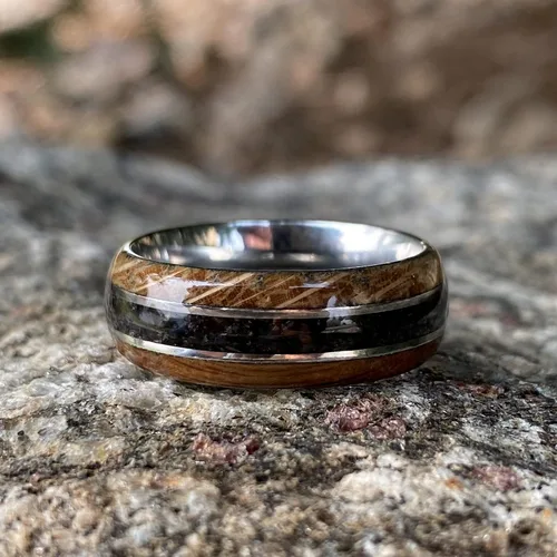 Vista 9 de Whiskey Barrel and Dinosaur Bone Wedding Band