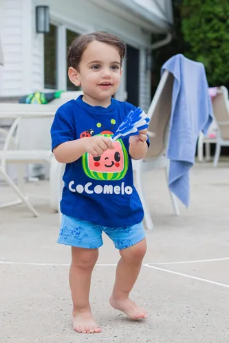 Vista 2 de CoComelon JJ Graphic - Conjunto de camiseta con pantalones cortos de rizo francés