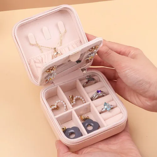 Vista 3 de CRUOXBB Jewelry Box for Women Girls,Mini Portable Jewelry Case For travel,Personalized Small Jewelry CaseJewelry Organizer Box with Mirror (Pink-K)