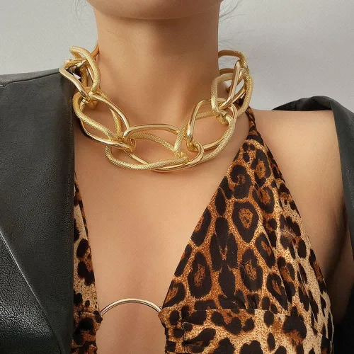 Vista 2 de Jumwrit Gargantilla gruesa collar grueso cadena pesada accesorio para disfraz para mujeres y niñas