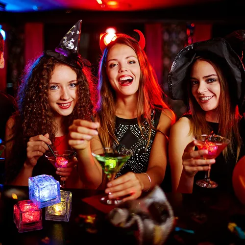 Vista 9 de Cubos de hielo iluminados, paquete de 12/24/60/96 cubos de hielo LED multicolor para bebidas con luces cambiantes, IP67, impermeable, reutilizable