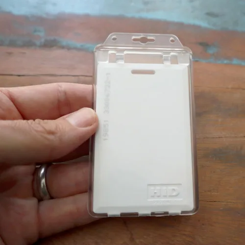 Vista 5 de Specialist ID - Funda de plástico duro para tarjeta de identificación, vertical, cierre permanente