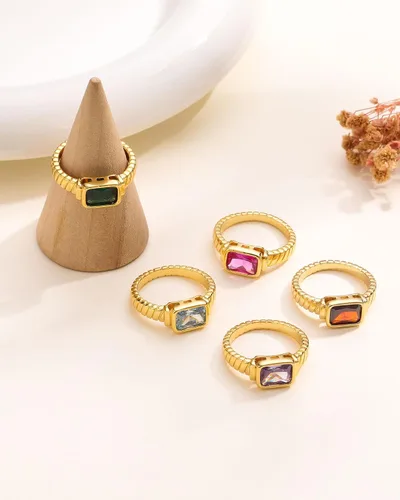 Vista 6 de Anillos de oro con piedra natal para mujer, no se deslustra, vintage, gruesos, esmeralda, chapados en oro de 14 quilates, con circonita cúbica
