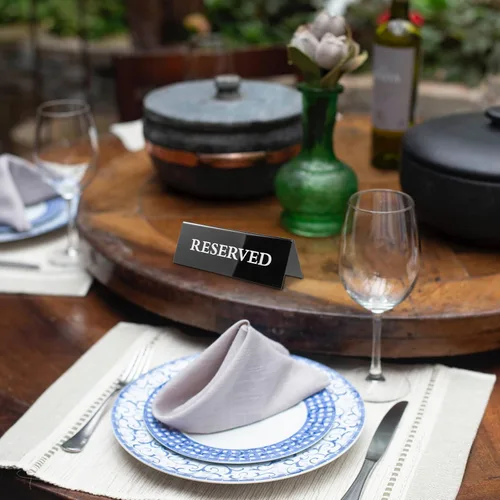 Vista 9 de SOLUSTRE Señales de mesa reservadas de acrílico para sillas de boda de restaurante, 2 uds