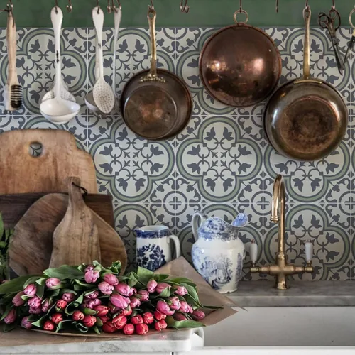 Vista 18 de Alwayspon 12 calcomanías de azulejos de pared retro florales mate para transferir, despegar y pegar, calcomanías de vinilo autoadhesivas