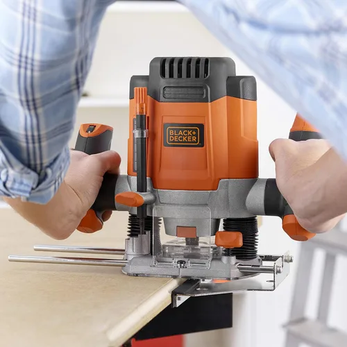 Vista 6 de BLACK+DECKER Router KW1200E-QS 1.200W, metal y plástico, base fija