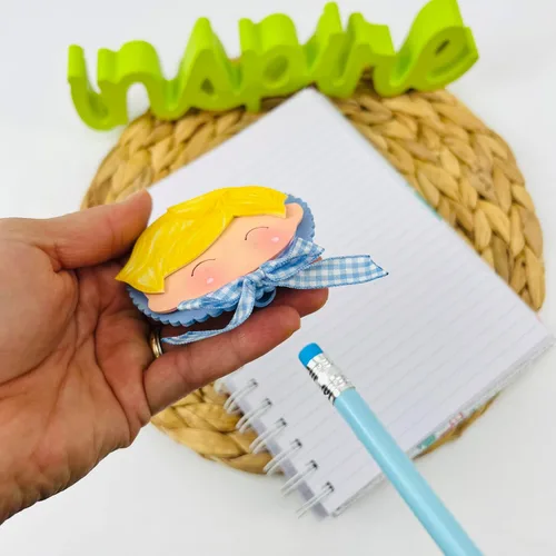 Vista 3 de Adorno hecho a mano para lápiz, adorno para bolígrafo, para niños y amantes de la escritura, aplique en goma eva. adorable adorno de niños