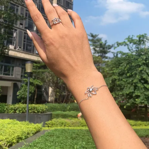 Vista 6 de ChicSilver - Pulsera delicada con cadena de eslabones de plata esterlina, personalizada con corazón, estrella, luna, punto o loto pequeños, plata