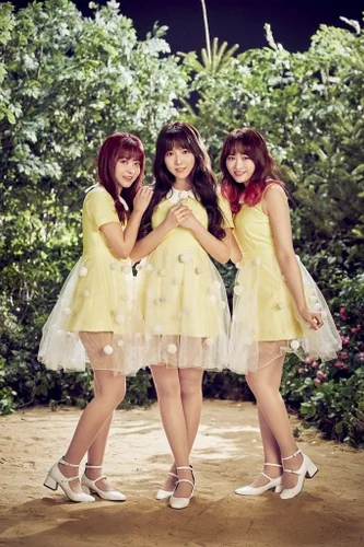 Vista 2 de Honey Popcorn - Bibidi Babidi Boo 1st Debut Mini Album CD+Booklet K-POP J-POP Sealed