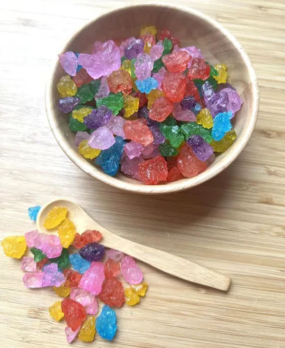 Vista 6 de SweetGlob Gemas grandes de caramelo de azúcar de roca antiguas, cristales de roca de azúcar en trozos (sabores surtidos, 1 libra)