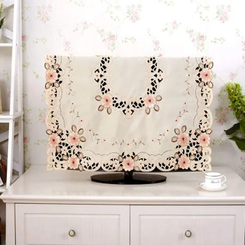 Vista 4 de LeLehome - Mantel de encaje bordado con flores cafés, color crema y beige, diseño clásico y tela que no se arruga para mesa de comedor