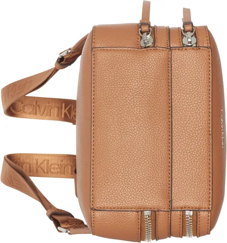 Vista 4 de Calvin Klein Estelle Novedad - Mochila para mujer Caramelo Estelle Novelty - Mochila