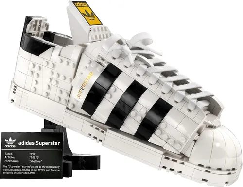Vista 3 de LEGO Adidas Originals Superstar 10282 Kit de construcción; construye y muestra la icónica zapatilla; nuevo 2021 (731 piezas)