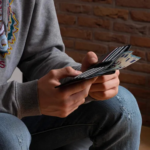Vista 7 de DiLoro Billetera de cuero delgada para hombre con bolsillo plegable y tecnología de bloqueo RFID, Firenze Negro, Classic