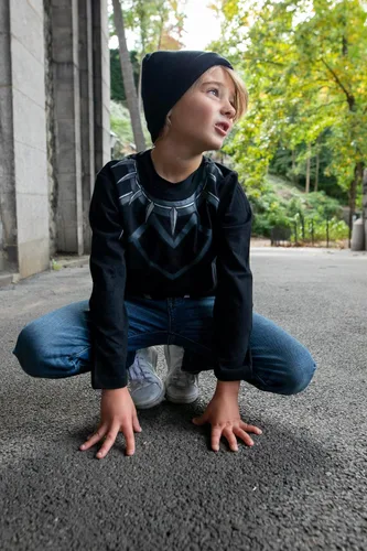 Vista 2 de Marvel Avengers Hulk Black Panther Capitán América, paquete de 3 camisetas para niños pequeños a niños pequeños