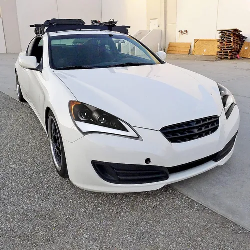Vista 2 de SPEC-D TUNING Faros delanteros con barra de luz LED negra y proyectores con señal de giro secuencial compatible con Hyundai Genesis Coupe 2010-2012