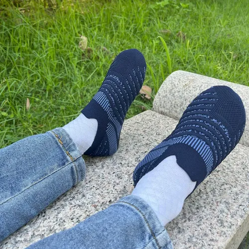 Vista 2 de Hayeabi Pantuflas de casa ligeras para interiores y exteriores, con agarre antideslizante, zapatos cómodos para el hogar para niños y niñas