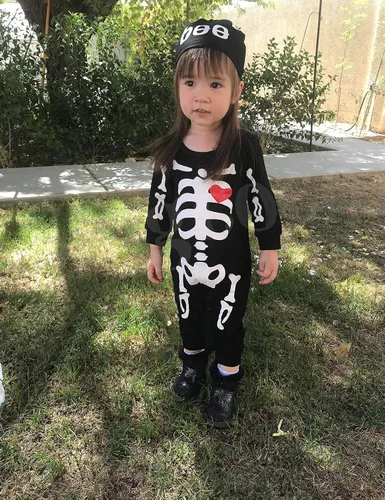 Vista 2 de Singcoco Disfraz de esqueleto de Halloween para bebés y niñas con gorro