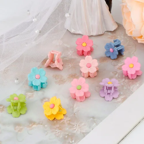 Vista 7 de Ahoney 10 pinzas pequeñas para el cabello, lindas pinzas de 0.77 pulgadas con margaritas de flores para mujeres y niñas, coloridos pasadores