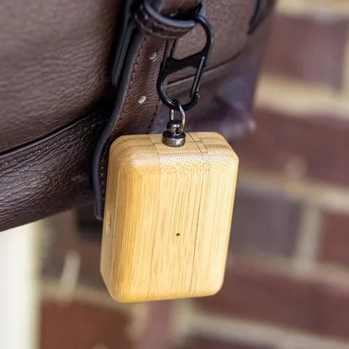Vista 6 de Funda de madera natural para Airpods – Funda protectora compatible con AirPods Pro, funda de carga inalámbrica hecha de accesorios de madera únicos