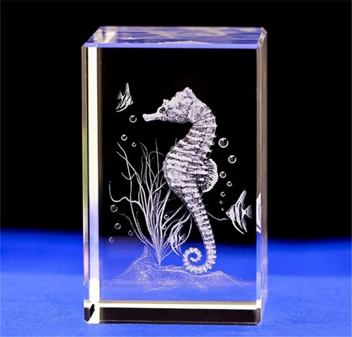 Vista 4 de Modelo de estatua de caballito de mar de cristal de cristal, arte de figura de caballito de mar grabado con láser 3D, cubo de cristal de animal