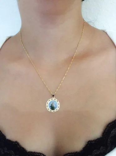 Vista 3 de SIFRIMANIA Medalla Religiosa Católica Chapada en Oro con Cadena Espiral para Niños y Mujeres