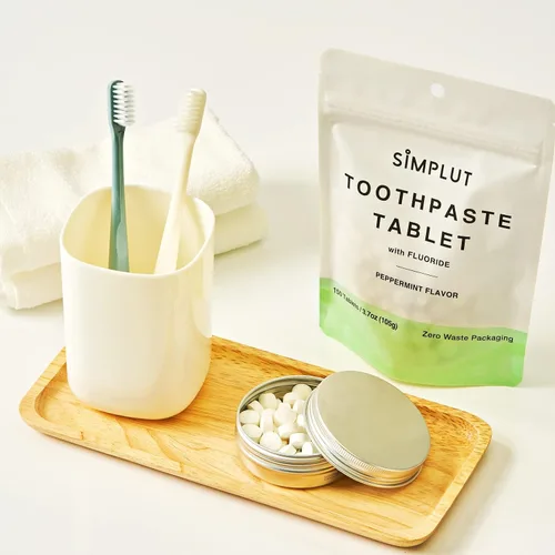 Vista 6 de Tabletas masticables de pasta de dientes con flúor, paquete de 60 – Cuidado bucal de tamaño de viaje, pestañas dentales veganas ecológicas