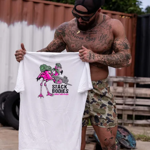 Vista 7 de Combat Iron Flamingo Operator Stack Bodies - Camiseta patriótica de manga corta para hombre, preencogida, ajuste atlético