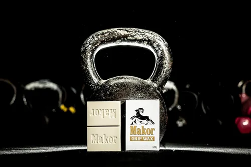 Vista 8 de MAKOR GRIPWAX - Barra de dominadas todo en uno con potenciador de agarre de 2.12 oz, anillos, pesas rusas, mancuernas para crossfit, F45, Hyrox