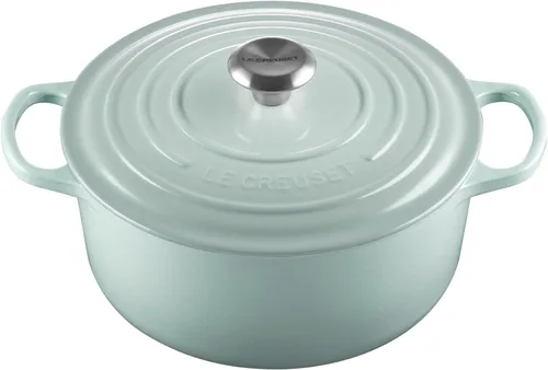 Vista 18 de Le Creuset Horno holandés redondo Signature de hierro fundido esmaltado, 4.5 cuartos de galón., Artichaut