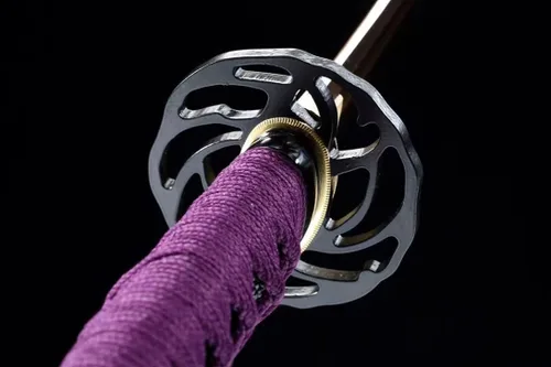 Vista 5 de Espada Katana Samurai japonesa púrpura noble 1095 acero al carbono Sakura grabado Saya