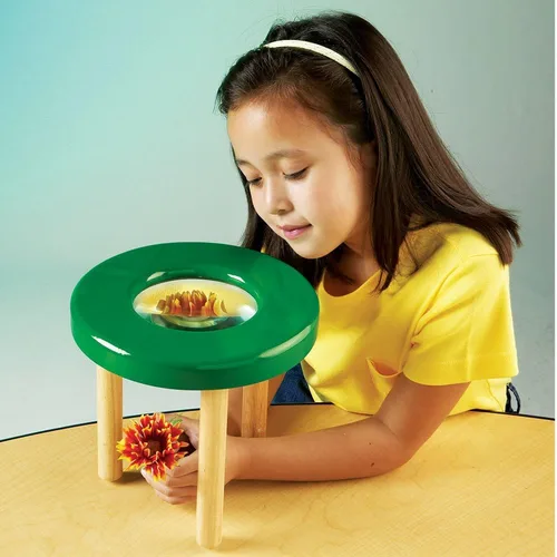 Vista 2 de Learning Resources Lupa de trípode de mesa, 4 lupas