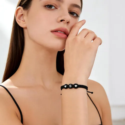 Vista 3 de Pulseras a juego para parejas, regalos para él, su novio, pulseras con iniciales para hombres, mujeres y adolescentes, regalo de aniversario