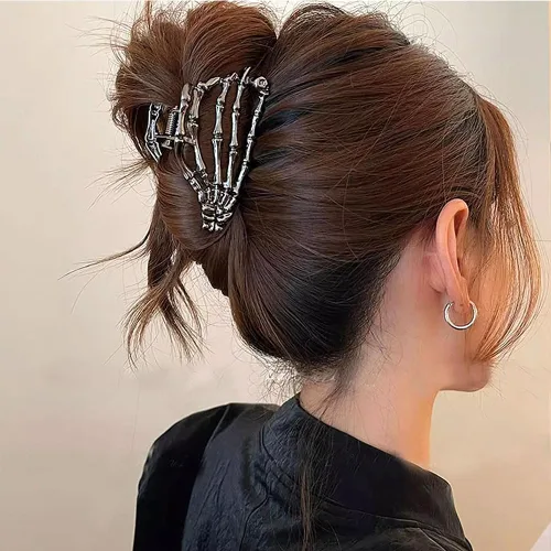 Vista 4 de AIUPUOC Pinza de pelo negro con diseño de calavera de esqueleto para peinar el cabello de mujer, pinzas de metal medianas, accesorios
