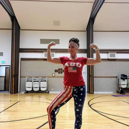 Vista 6 de COOLOMG Pantalones de yoga para mujer, mallas capri para correr, leggings de tiro bajo, entrenamiento, gimnasio con bolsillos ocultos