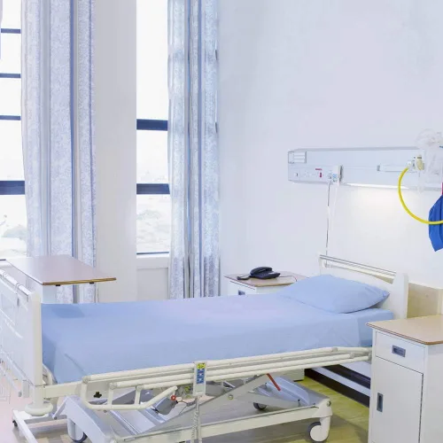 Vista 2 de Juego de sábanas de 3 piezas de algodón puro de alta calidad, sábanas bajeras planas de hospital, 100% algodón egipcio de 400 hilos, sábanas bajeras